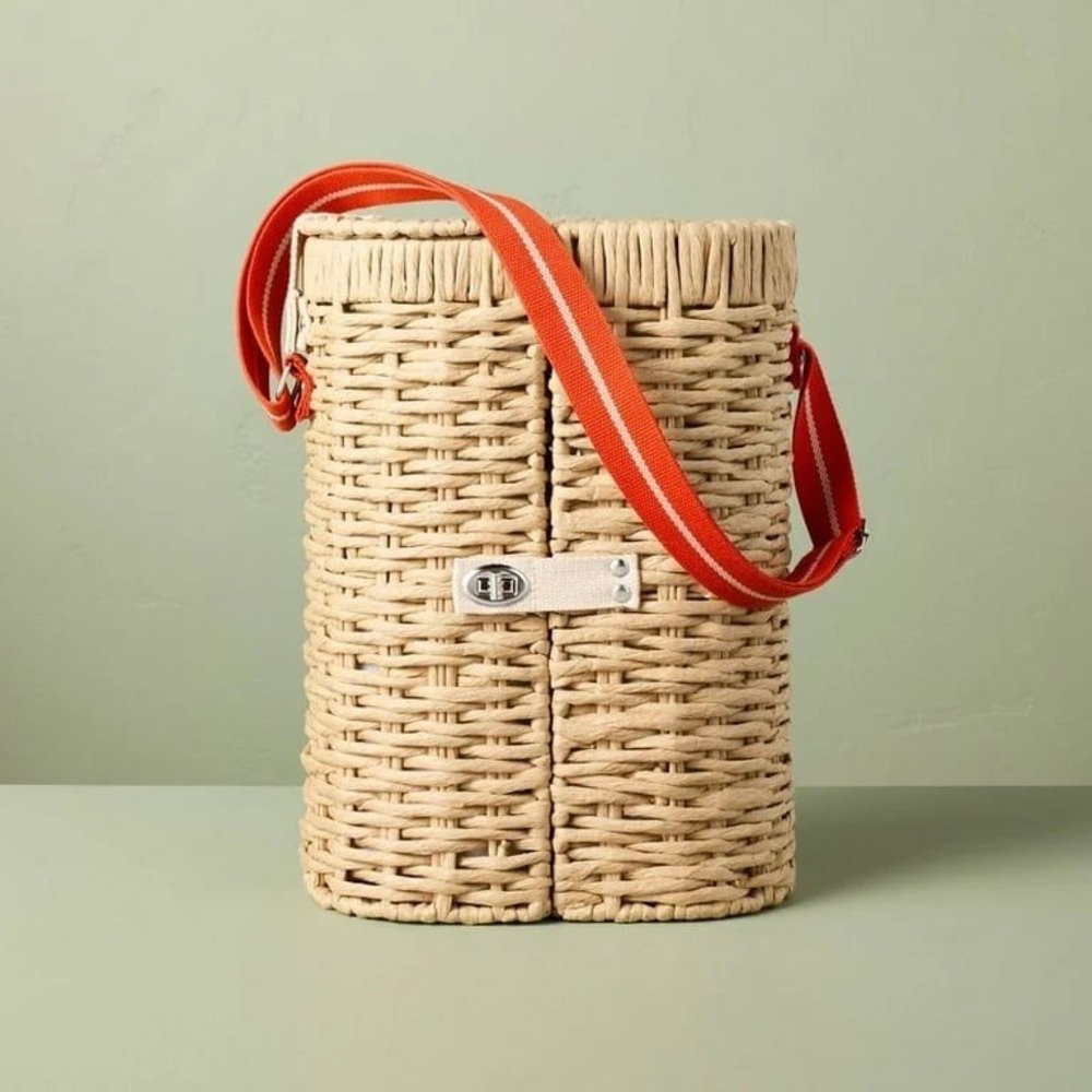 Hearth & Hand with Magnolia Woven Bottle Carrier